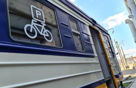 В поездах «Укрзализныци» появятся велопарковки