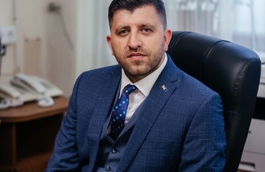 В Киеве обстреляли машину главы Госархива