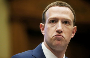 «Уснул за рулем»: названа еще одна возможная причина «падения» Facebook
