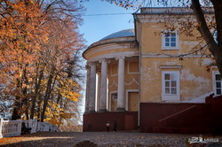 В Винницкой области показали архитектурную копию Белого Дома (ВИДЕО)