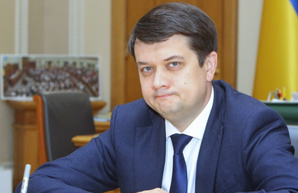 «Слуги народа» намерены лишить Разумкова депутатского мандата