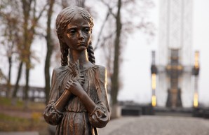 США будут распространять историческую правду о Голодоморе в Украине