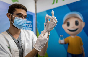 В Израиле разрешили вакцинировать от CODIV-19 пятилетних детей