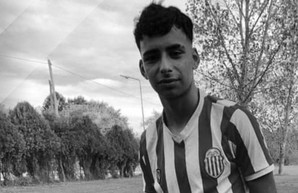 Выстрелили в голову: в Аргентине полицейские застрелили футболиста