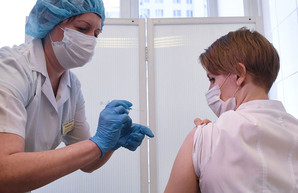 Вакцинация отменяется? AstraZeneka нашла альтернативу прививкам от «короны»