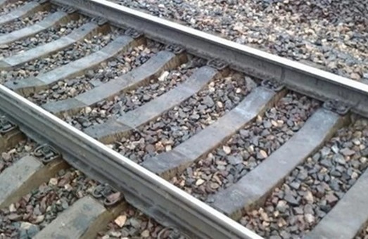 Поезд сбил 22-летнего полицейского в Херсонской области