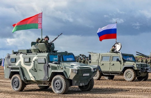 Лукашенко и Путин договорились провести военные учения на границе с Украиной