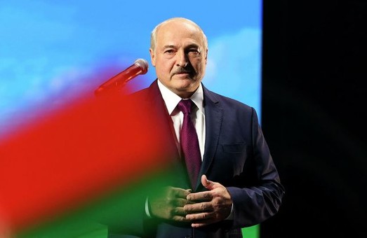 Лукашенко назвал Путина родным братом