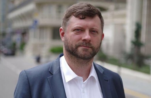 «Мы попали в политику с нуля»: Корниенко о причинах попадания «слуг народа» в скандалы