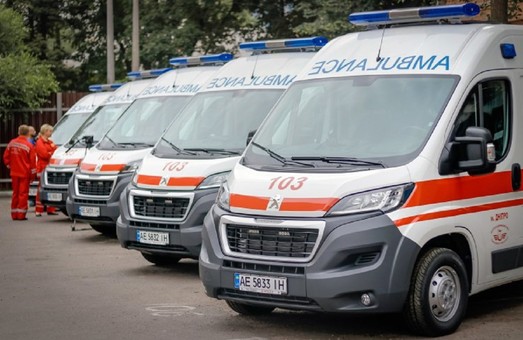 В Донецкой области сгорели 10 карет скорой помощи