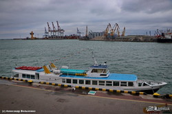 Одесский порт не замерзает и в морозы (ФОТО, ВИДЕО)
