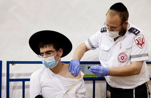 Первые в мире: Израиль вводит четвертую дозу вакцинации против COVID-19