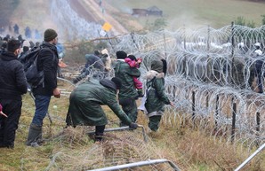 На рождественские праздники военные Литвы находятся в состоянии повышенной готовности на границе с Беларусью