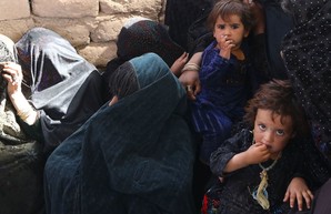Талибы запретили лечить афганских женщин без присутствия мужчин