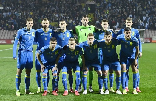 Футболисты сборной Украины поздравили болельщиков с Новым годом (ВИДЕО)