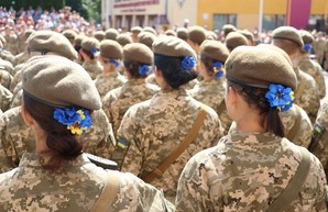 Военный учет для украинок: петиция к президенту набрала свыше 25 тысяч голосов