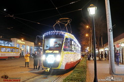 В Одессе состоялись сразу два рождественских парада электротранспорта (ВИДЕО)