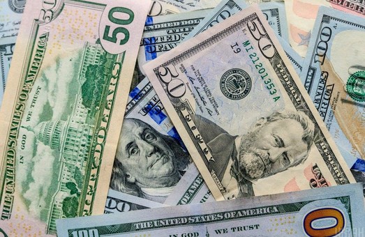 Курс доллара в Украине может взлететь до 80 гривен