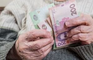Шмыгаль заявил о повышениях пенсий в 2022 году