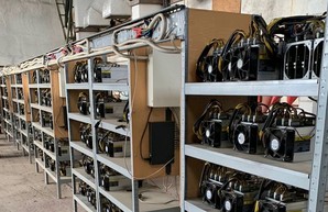 В Одессе ликвидировали майнинг-центр криптовалют, который воровал электричество у «Укрзализныци»