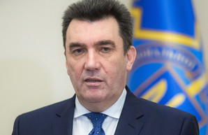 Данилов прокомментировал заявление Зеленского об оккупации Харькова