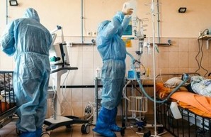 Статистика по коронавирусу на 25 января: заболели более 19 тысяч украинцев