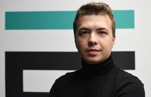 Романа Протасевича отпустили из-под домашнего ареста в Беларуси