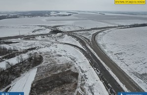 По программе Зеленского с нуля строят 137-километровый хайвей из Днепра на Киев