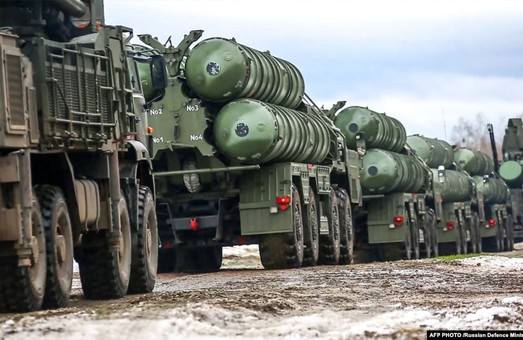 «Необычная военная деятельность»: Украина ищет инструмент для привлечения России к ответу