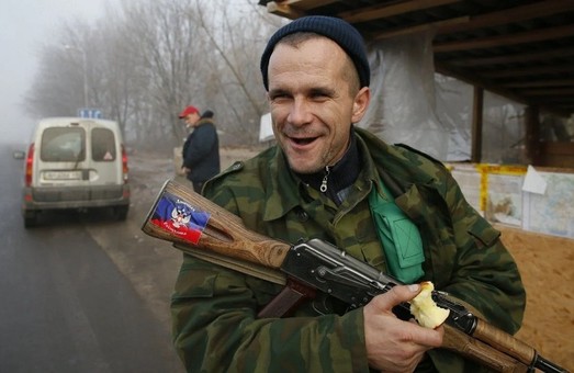 На оккупированном Донбассе мужчин ловят и отправляют в армию, - омбудсмен