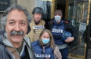 В Украине погиб оператор Fox News и украинская журналистка