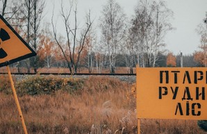 Смертельно опасно: военные РФ подняли радиоактивную пыль в Рыжем лесу