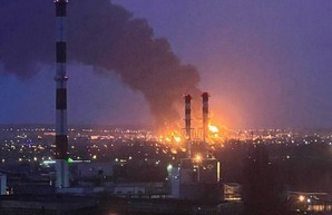 Взрыв на нефтебазе в российском Белгороде: губернатор города утверждает, что это сделали ВСУ