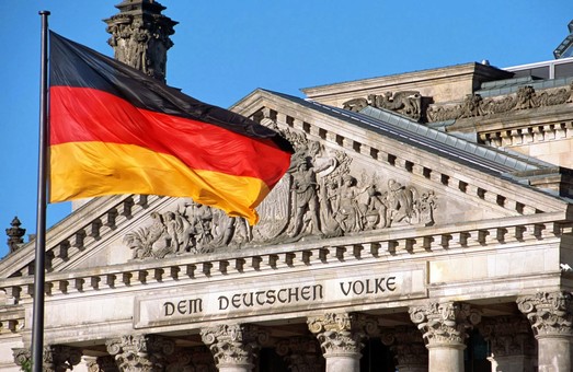 Германия может выслать до 100 российских дипломатов