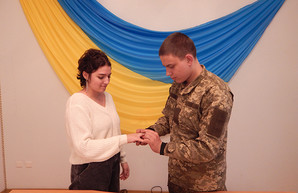 Зарегистрировать брак с военным теперь можно без присутствия жениха или невесты