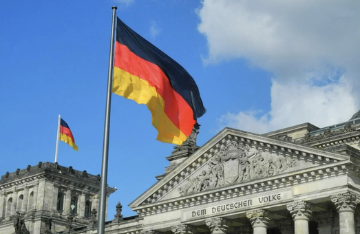 Германская правящая коалиция согласовала передачу тяжелого вооружения Украине