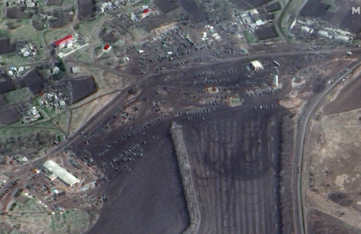Спутниковые снимки подтверждают концентрацию сил РФ на востоке Украины