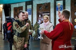 На железнодорожных вокзалах Украины освятили паски