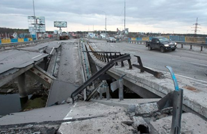 Дорожники расчистили уже 500 км дорог, поврежденных оккупантами – Укравтодор