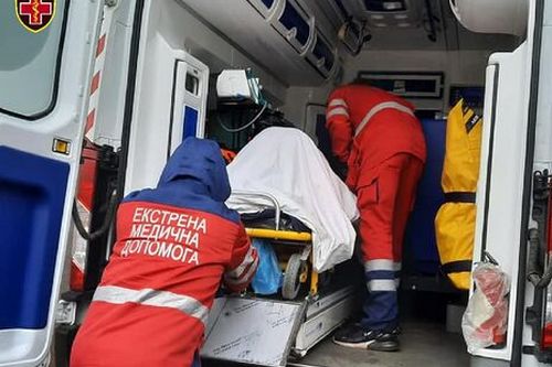 Руководитель больницы в Черновицкой области украл 5 машин скорой помощи у ВСУ