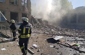 В Донецкой области ракетой оккупанты разнесли лицей