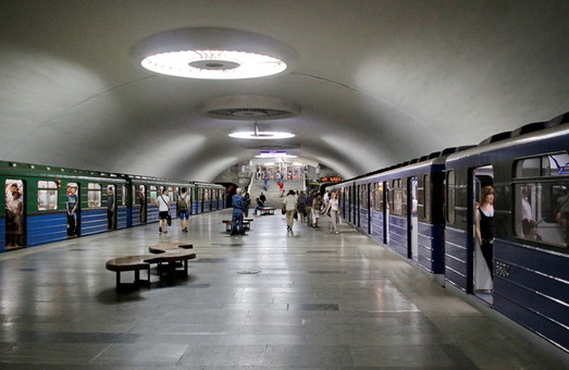 Харьковский метрополитен возобновил работу (ВИДЕО)