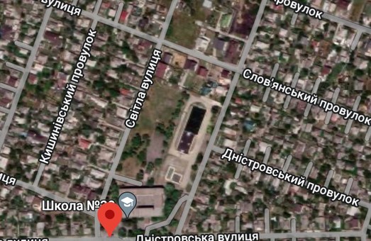 В Мариуполе на территории школы взорвался снаряд – погиб ребенок