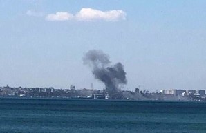 Рашисты ударили ракетами по порту Одессы