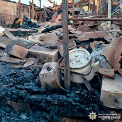 Правоохоронці показали руйнівні наслідки російських обстрілів у Харківській області
